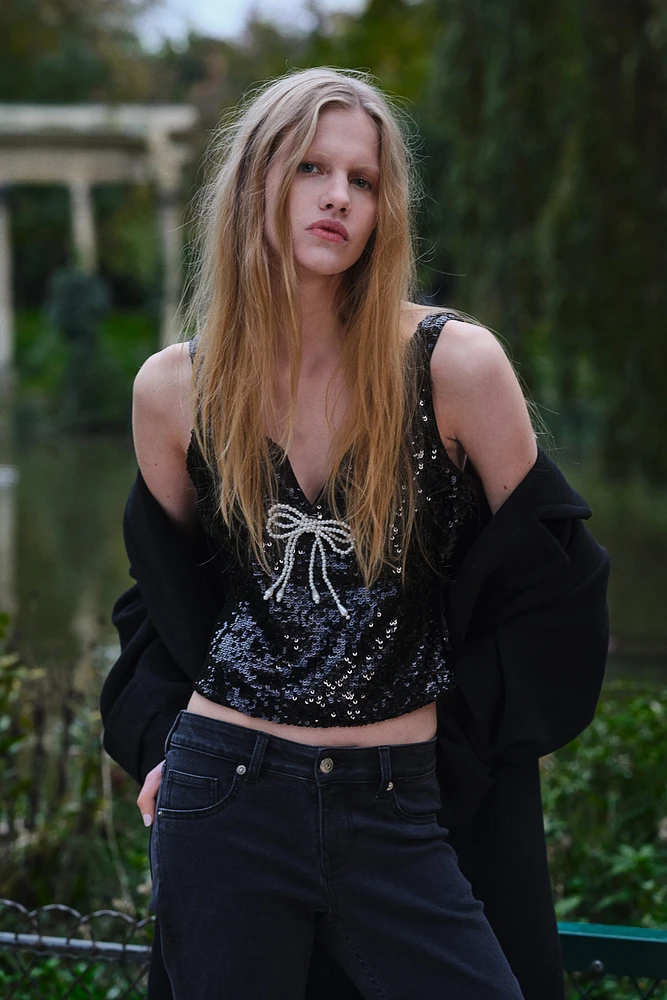 Haut à sequins avec boucle
