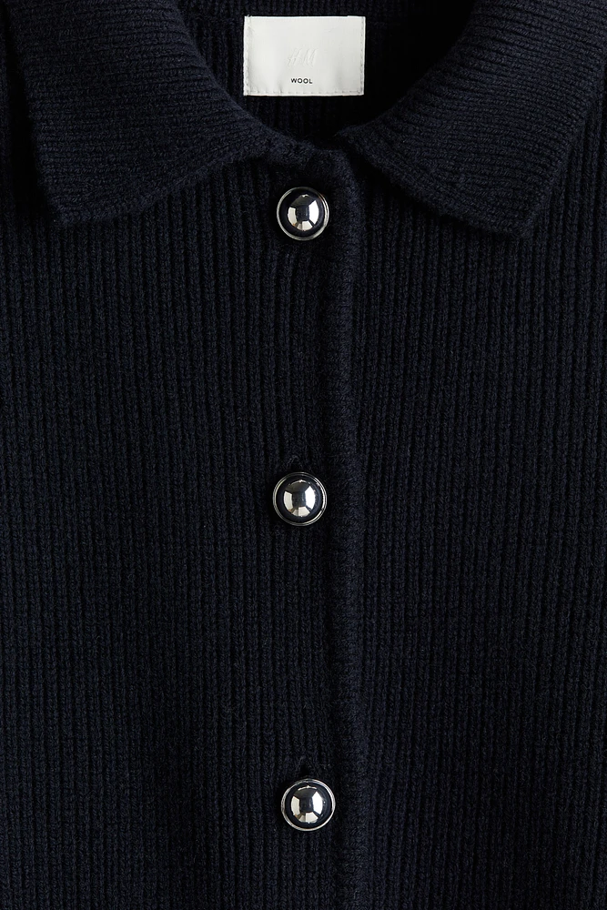 Gilet en tricot de laine côtelée