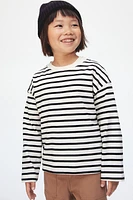 Long-sleeved T-shirt