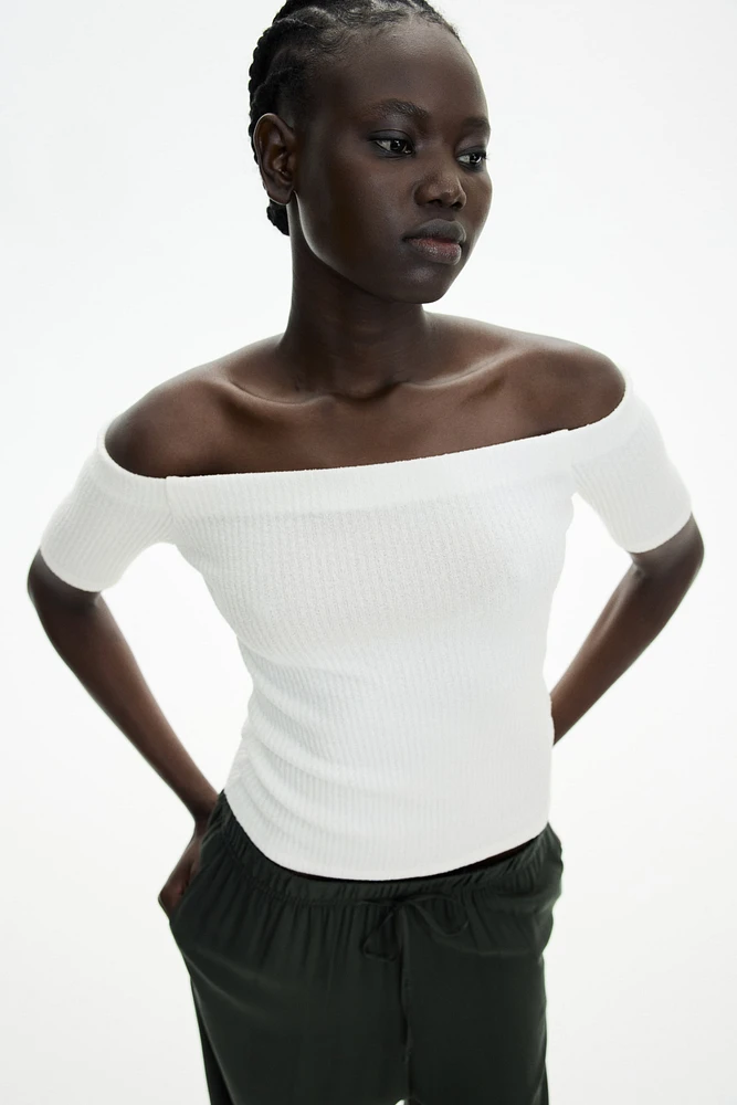 Haut à épaules nues en tricot côtelé