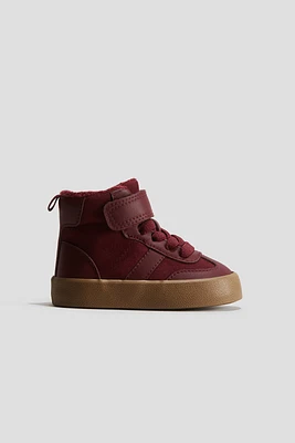 Chaussures de sport chaudement doublées