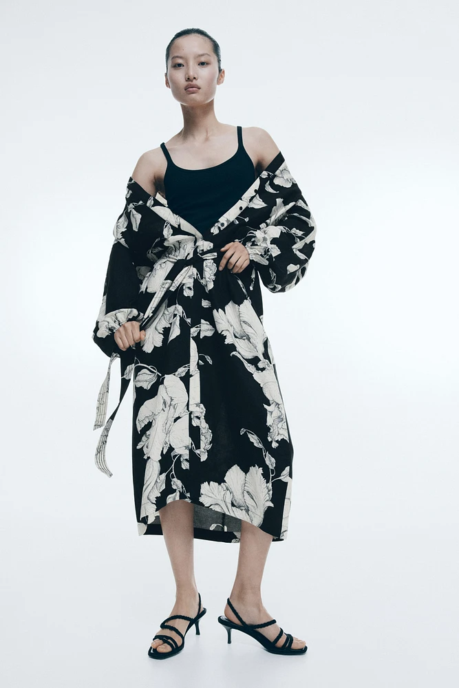 Robe en lin mélangé avec ceinture à nouer