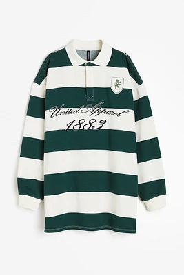 Polo de rugby avec motif