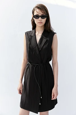 Robe blazer avec ceinture à nouer