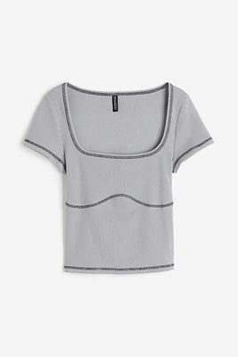 Flatlock-seam ribbed top