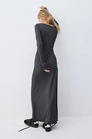 Robe maxi avec encolure bateau