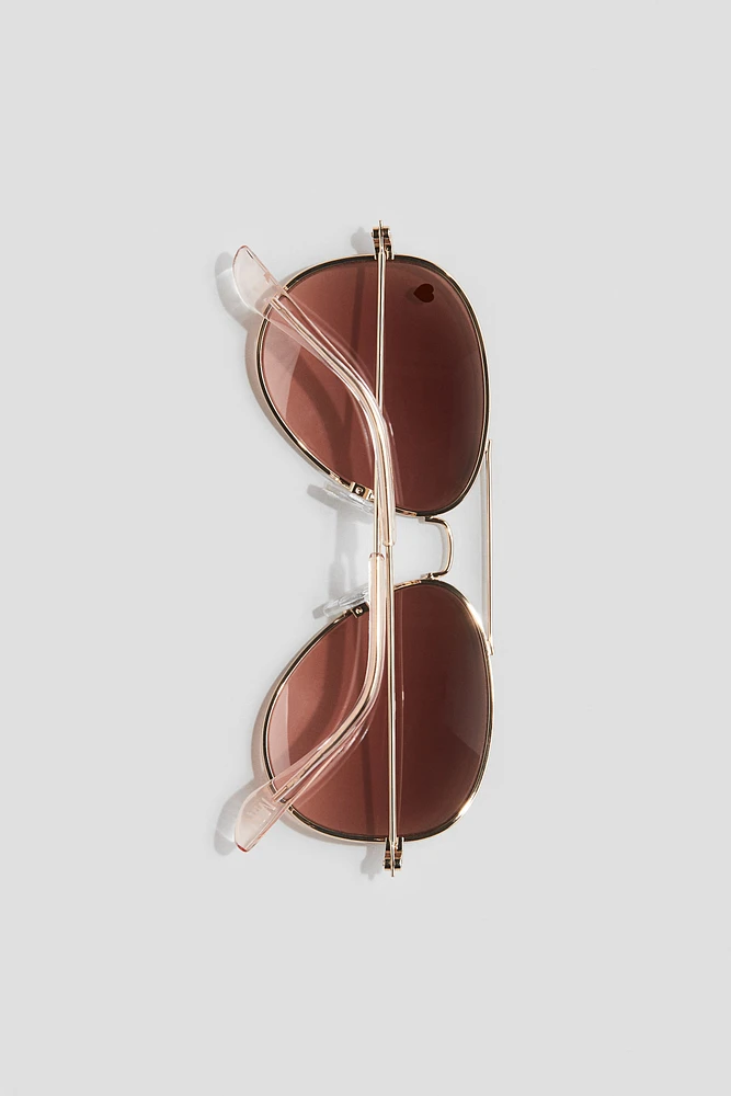 Lunettes de soleil de style aviateur