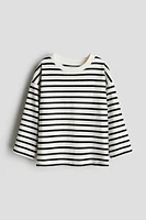 Long-sleeved T-shirt