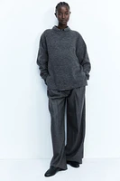 MAMA Slit-Hem Sweater