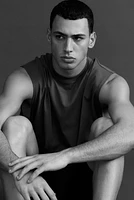 Loose-Fit Sports Tank Top with DryMove™