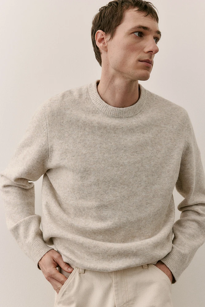 Regular Fit Fine-Knit Sweater