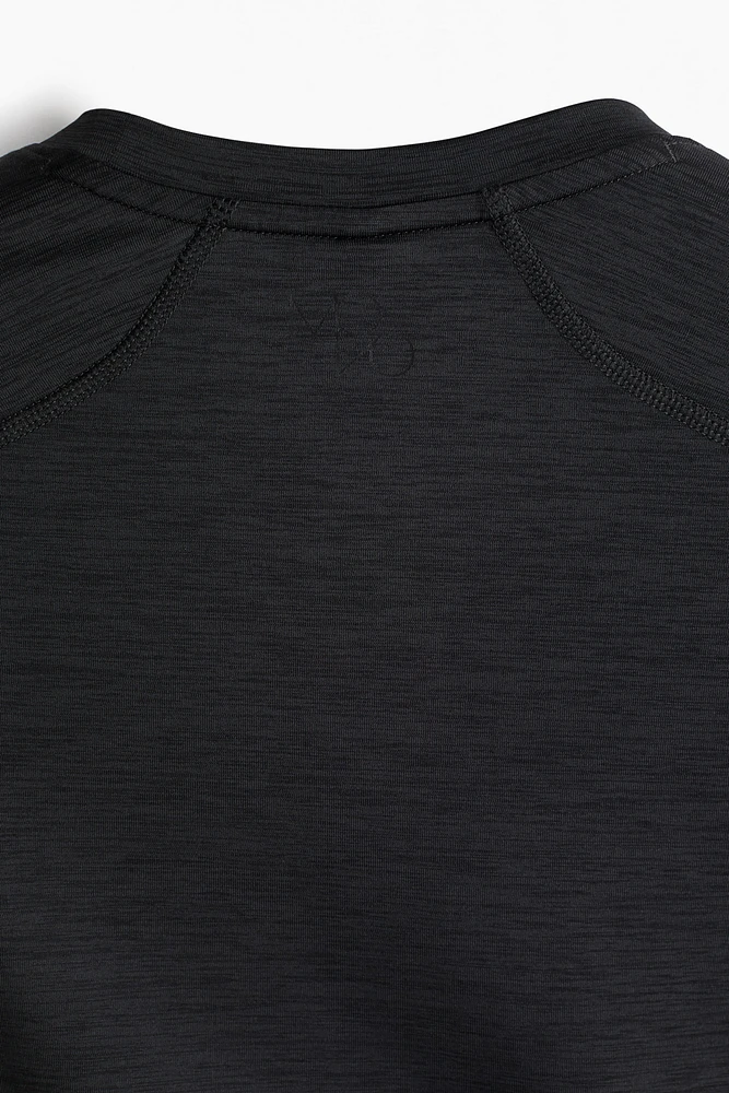 T-shirt de sport contour des muscles DryMove™