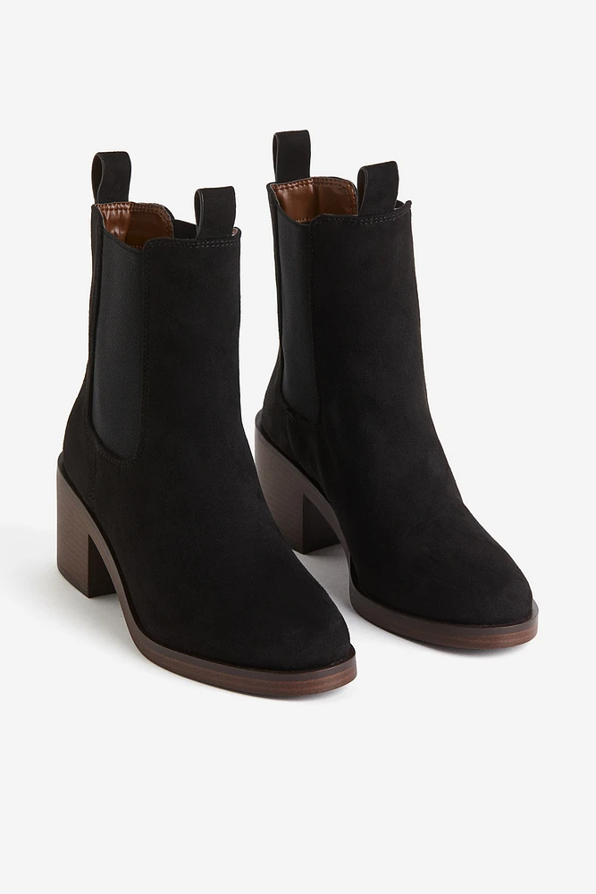 Chelsea Boots with Heel