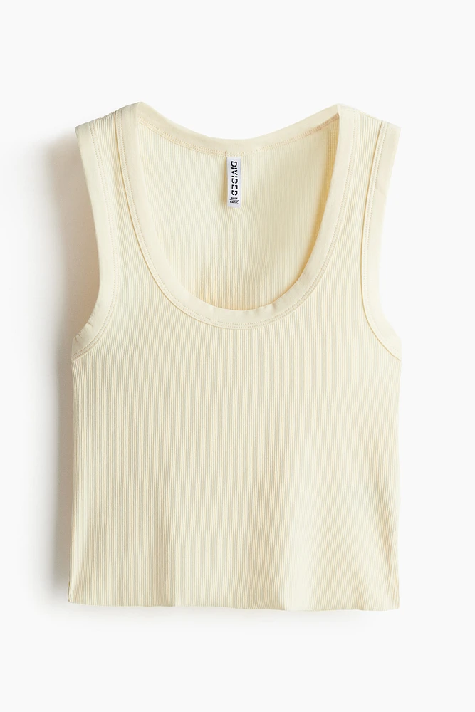 Short Tank Top