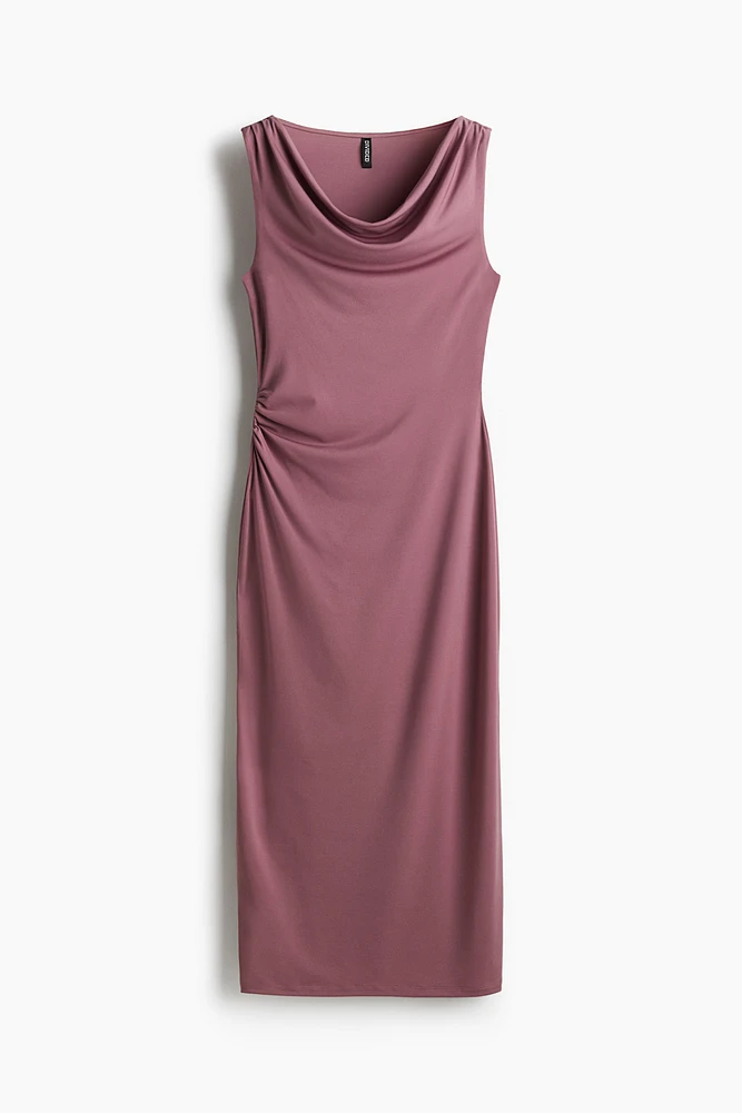 Robe midi à effet drapé