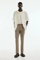 Pantalon habillé près du corps
