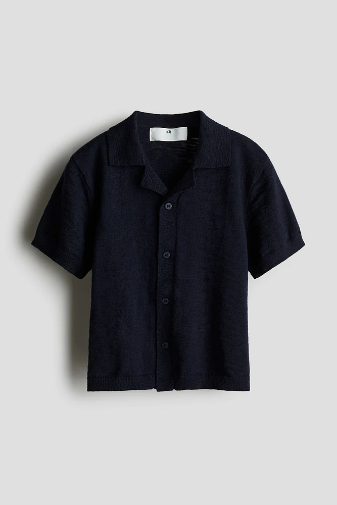 Chemise en fin tricot avec col cubain