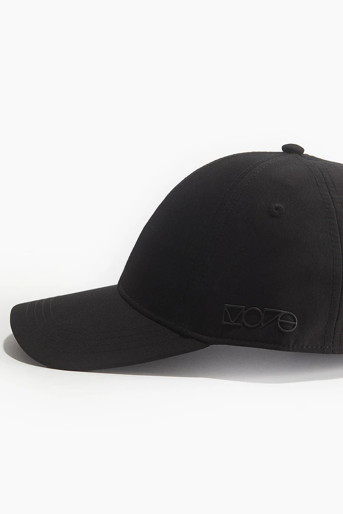 Water-repellent Sports Cap