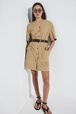 Robe utilitaire avec ceinture