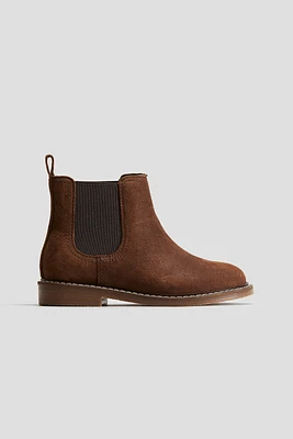 Chelsea boots