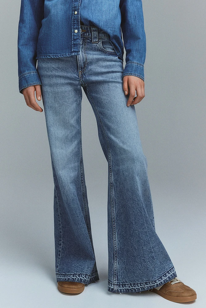 Flared Jeans