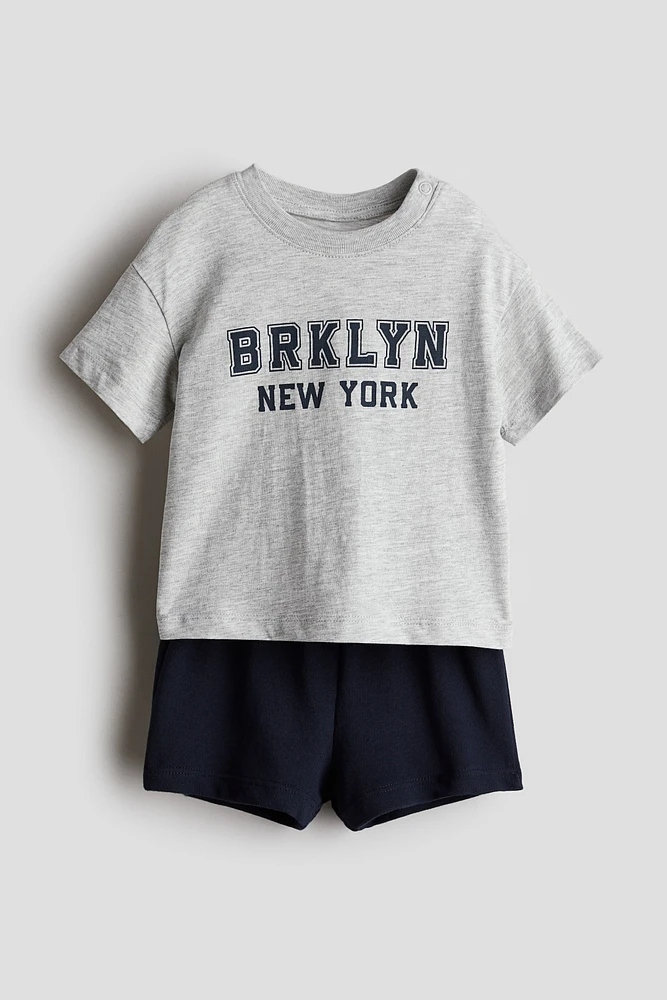 2-piece T-shirt and Shorts Set