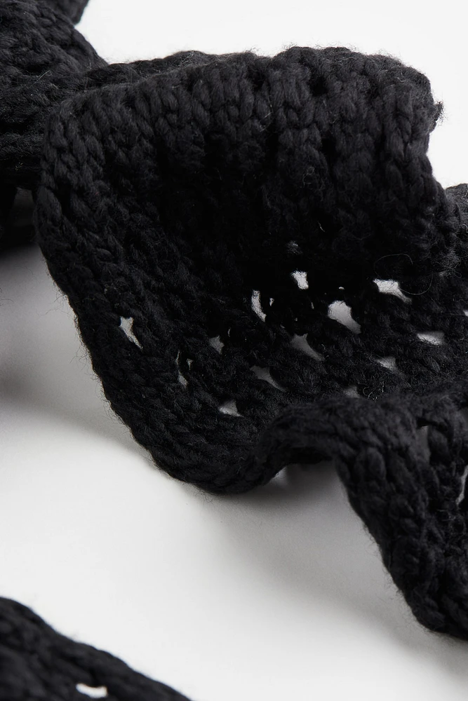 Narrow Hole-knit Scarf