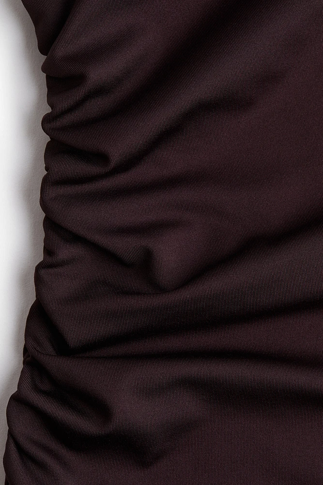 Robe à effet drapé