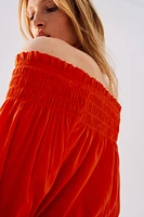 Robe épaules nues à encolure avec smocks