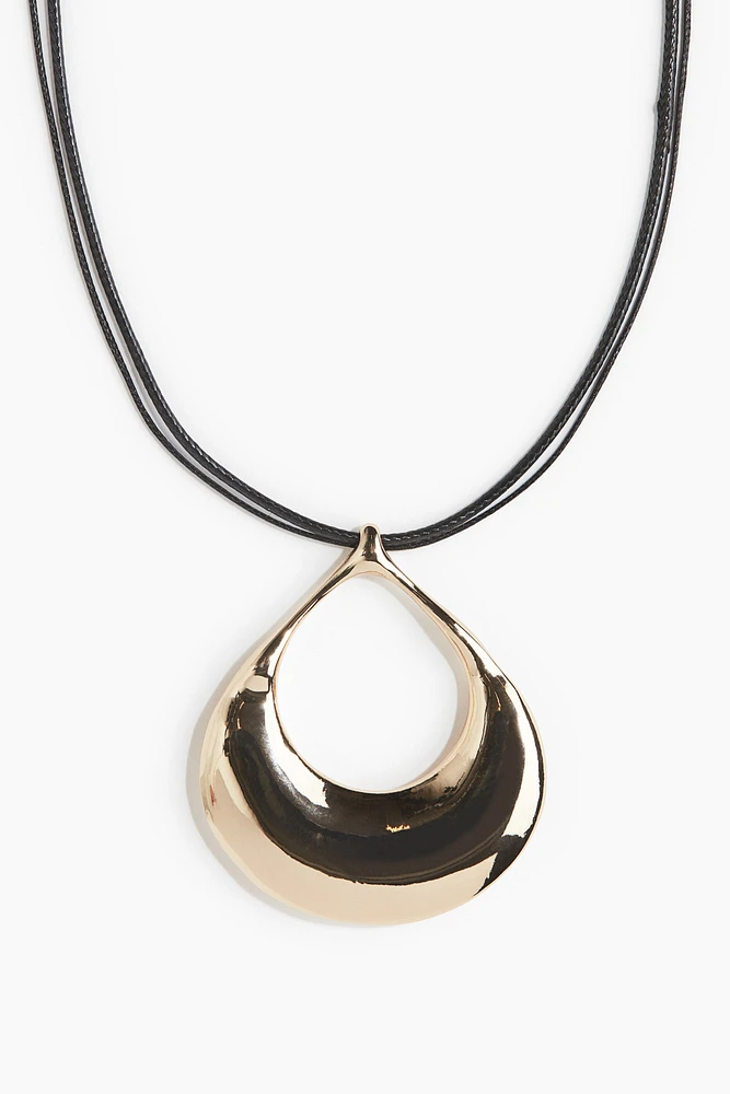 Collier cordon avec pendentif