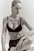 Soutien-gorge super pigeonnant en dentelle