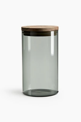 Pot en verre avec couvercle