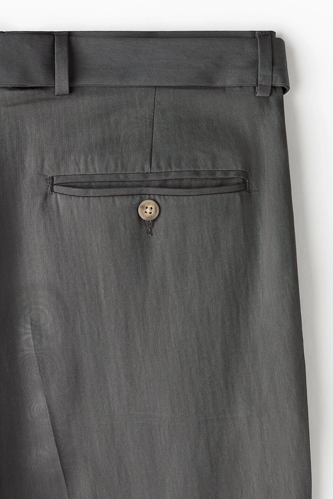 Pantalon classique en sergé avec ceinture
