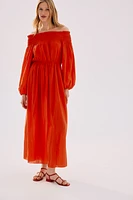 Robe épaules nues à encolure avec smocks