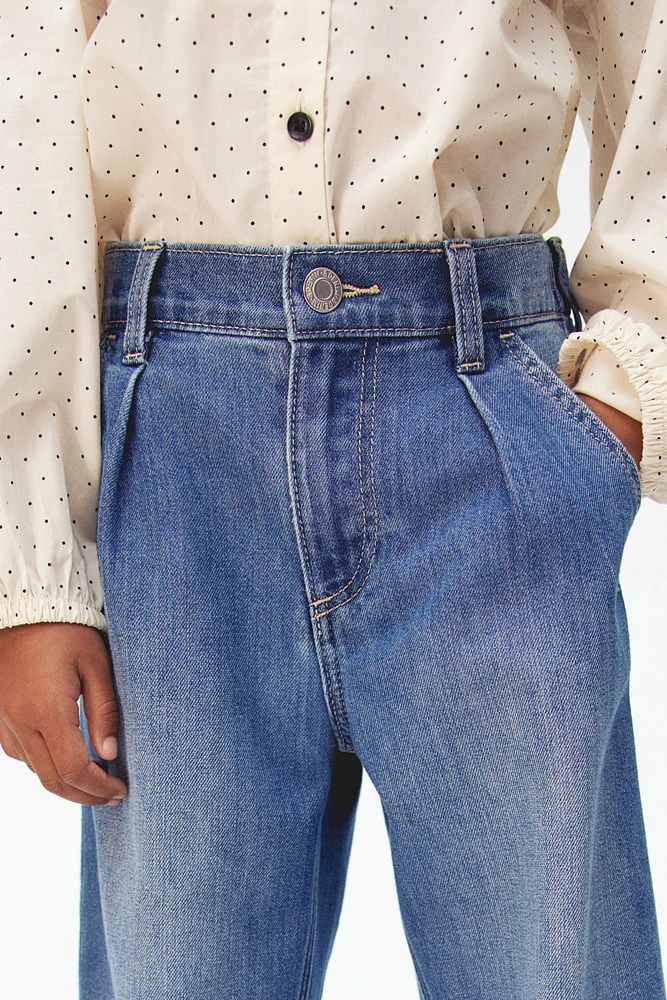 Loose Fit Jeans