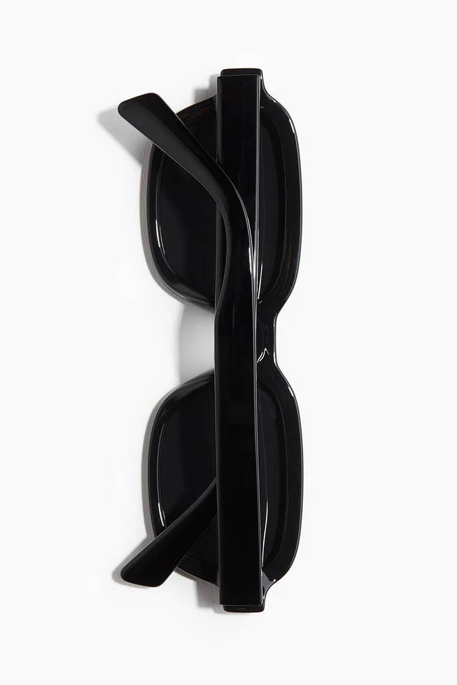 Lunettes de soleil ovales