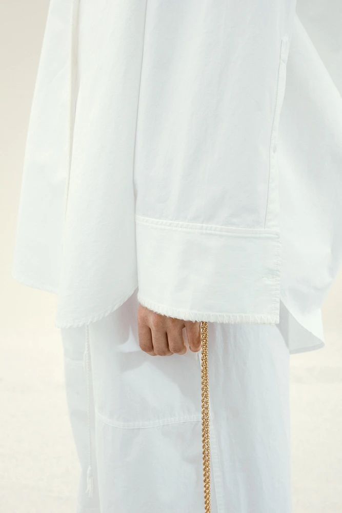 Chemise en coton avec détails de couture