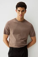 T-shirt près du corps en fin tricot