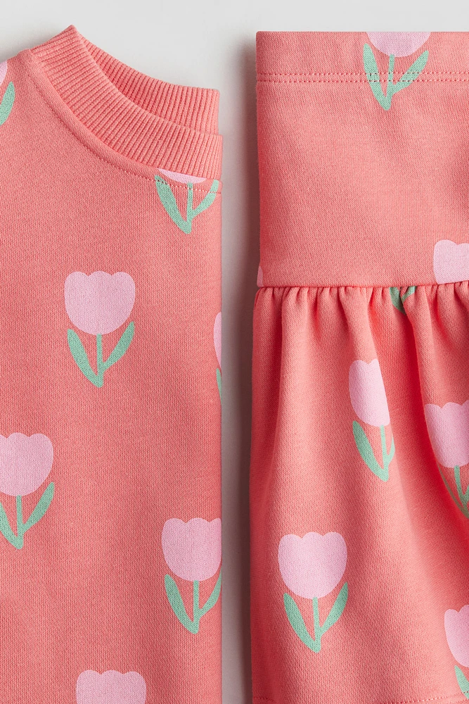 2-piece Sweatshirt and Skirt Set