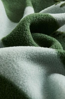 Patterned fleece blanket