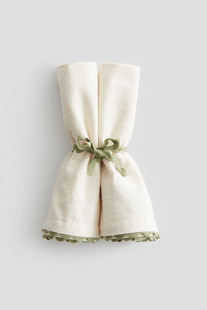 2-Pack Scalloped-Edge Napkins