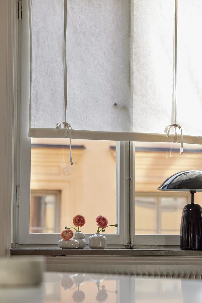 Linen-blend Roll-up Curtain