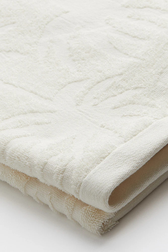 Serviette de bain en coton éponge