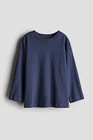 Long-sleeved T-shirt