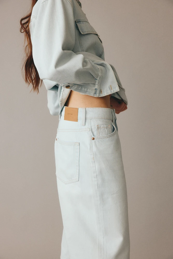 Short en denim haut du genou