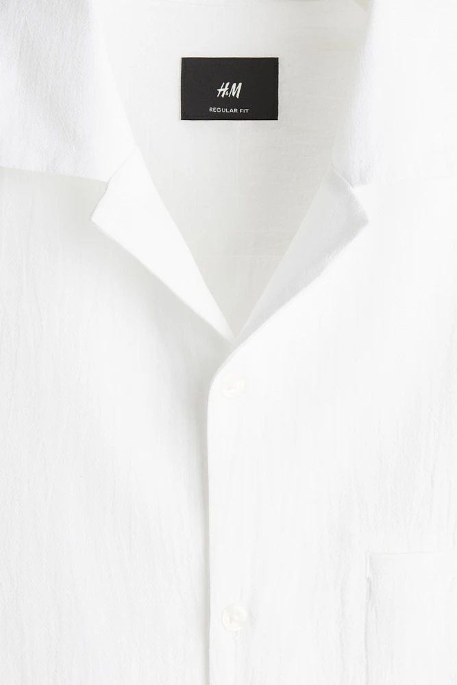 Chemise coupe classique à col cubain
