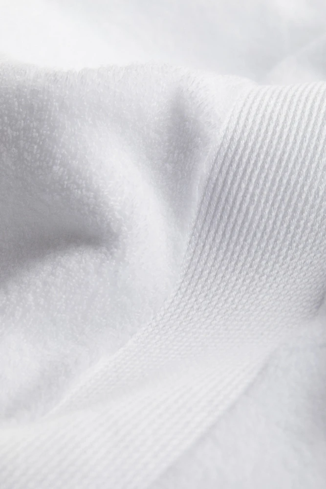 Serviette de bain en coton éponge doux