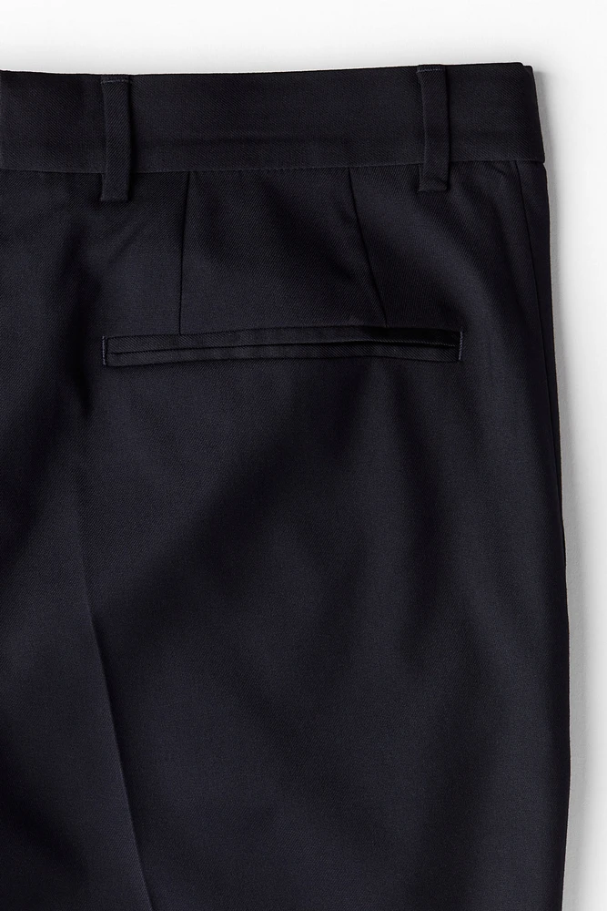 Pantalon d'habit près du corps