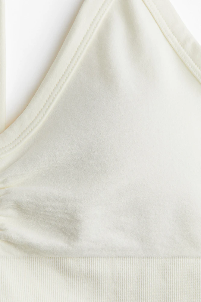Seamless Medium-Support Sports Bra with DryMove™