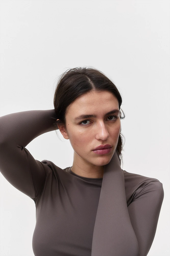 Long-sleeved Microfiber Top